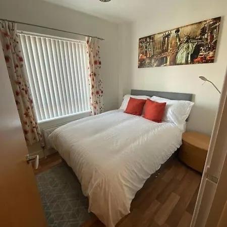 3 Bedroom Penthouse Apartment In Larne Exterior photo