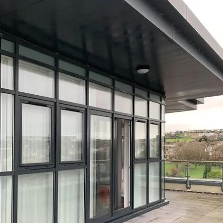 3 Bedroom Penthouse Apartment In Larne Exterior photo